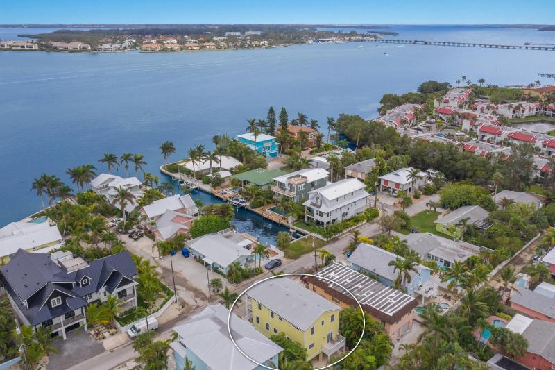 Absolute Paradise - 2114 Avenue A - image 33