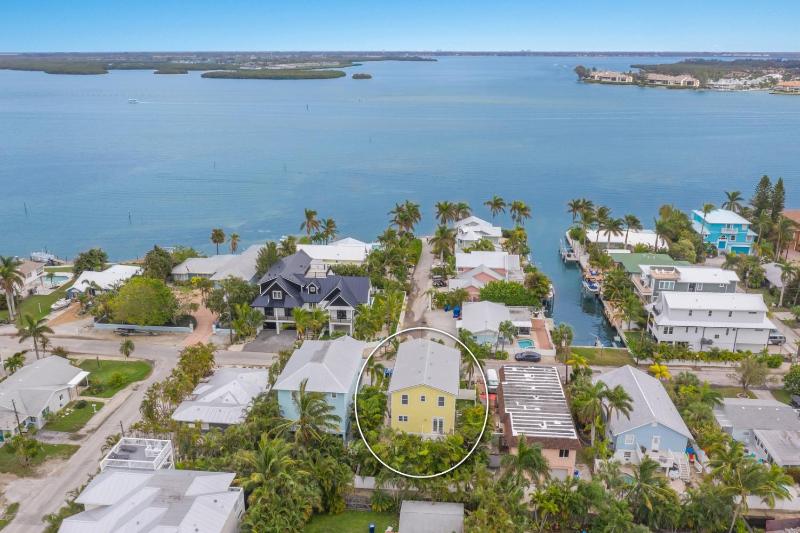 Absolute Paradise - 2114 Avenue A - image 41