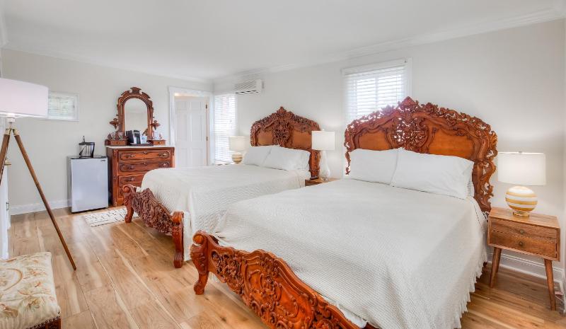 Premier Room with Two Queen Beds image 1