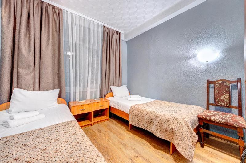 Standard Double or Twin Room image 1