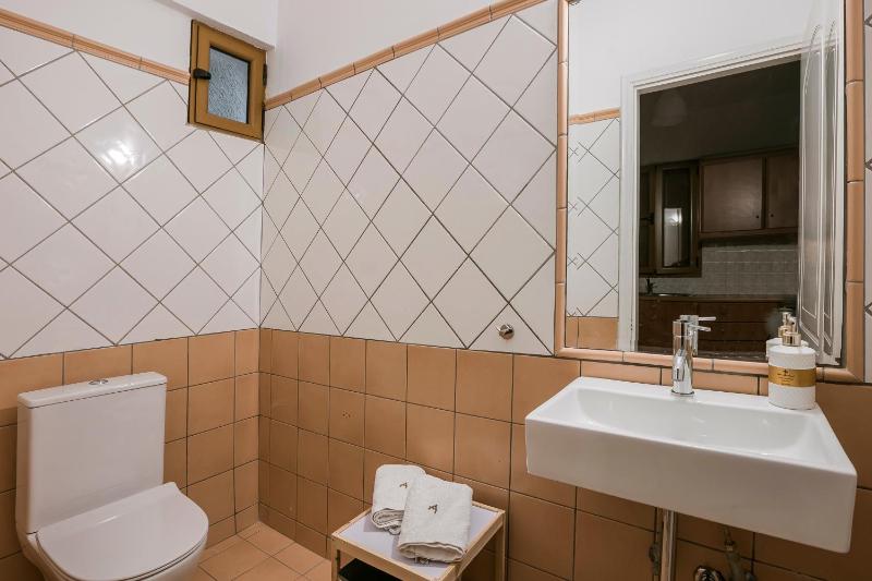 Agnanti Suites - image 18