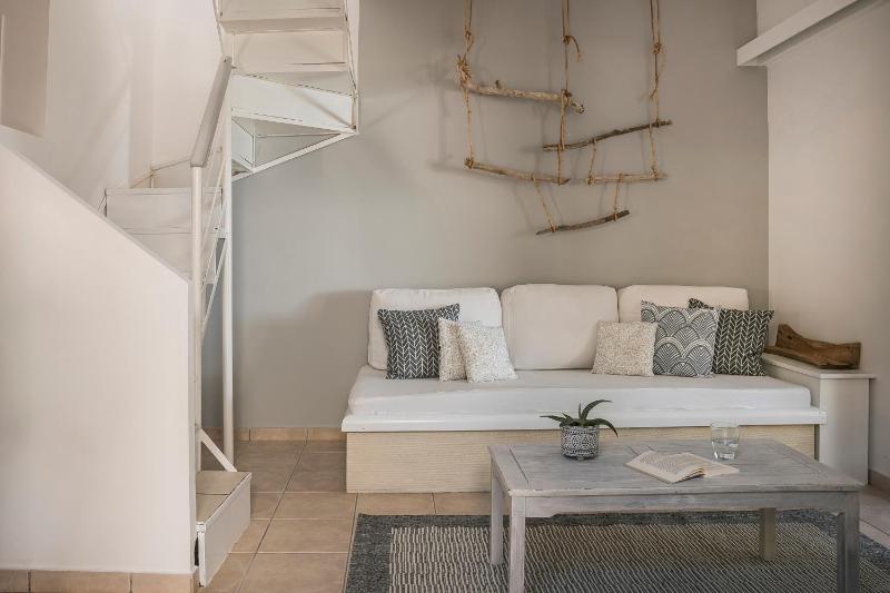 Agnanti Suites - image 9