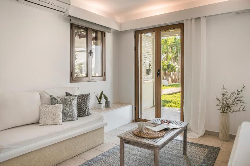 Agnanti Suites - image 17