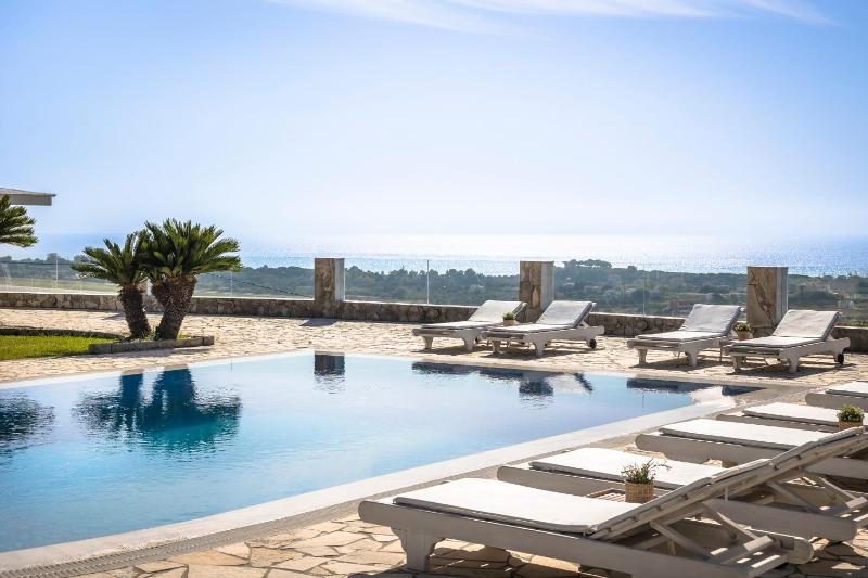 Agnanti Suites - image 7