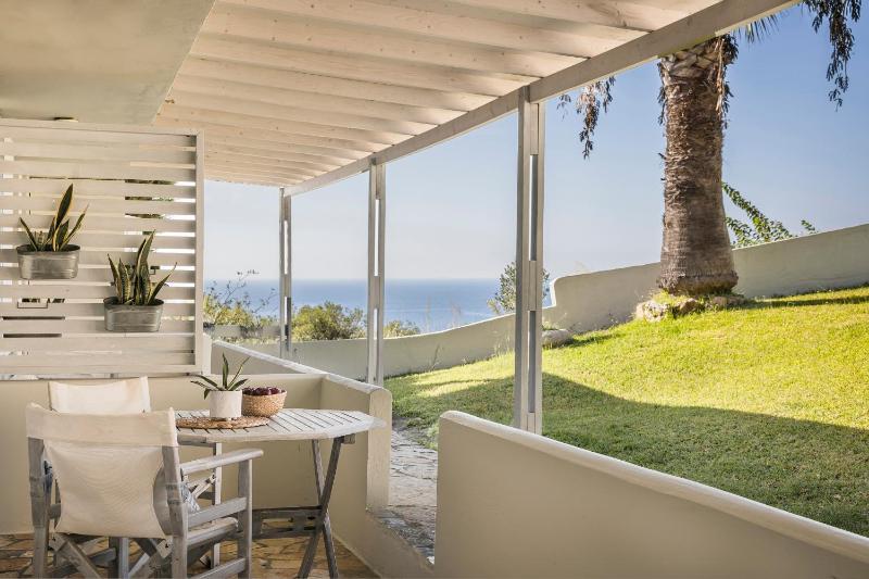 Agnanti Suites - image 11