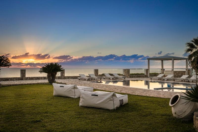 Agnanti Suites - image 1
