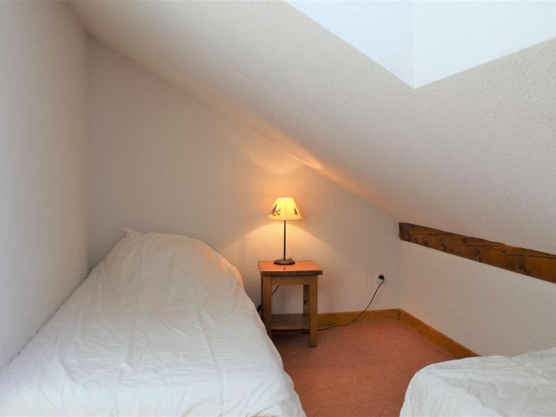 Triplex familial 10 pers proche pistes et commerces Vars Les Claux - FR-1-330B-139 - image 10