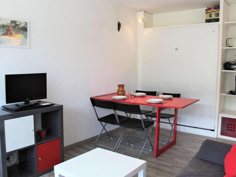 Appartement idéal pour 4 à Vars proche pistes et commerces parking inclus - FR-1-330B-94 - image 1