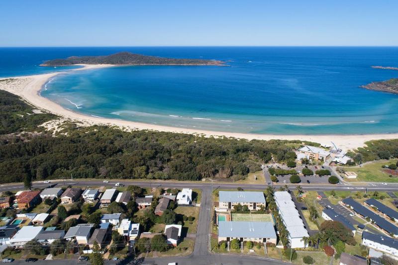Oceans 22 at Fingal Bay - image 19