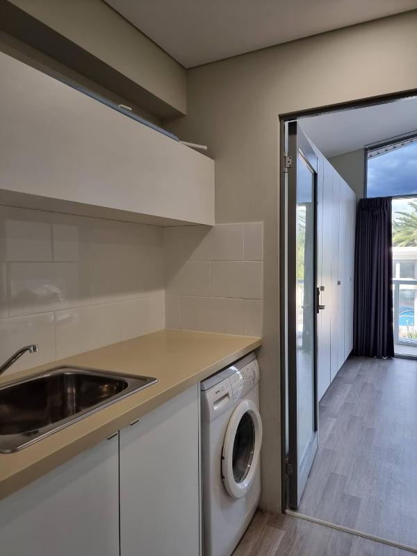 Waverley apartment D-one bedroom wifi available - image 7
