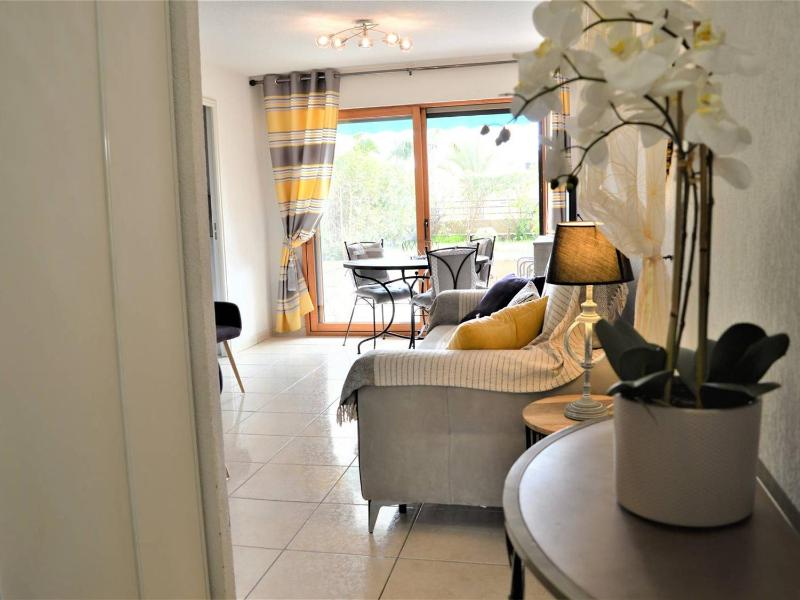 Appartement 2 pièces avec jardin et terrasse à 180m de la mer - FR-1-226B-338 - image 7