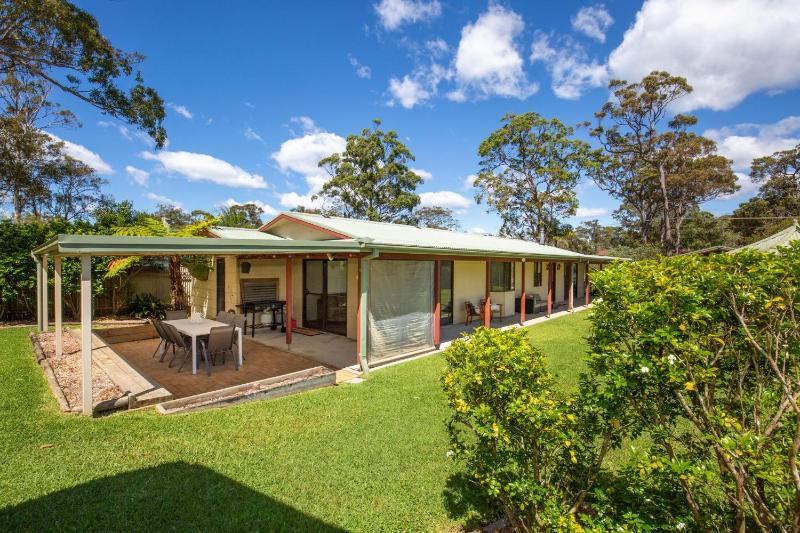 Callala Calm Pet Friendly 5 Mins Walk to Beach - image 24