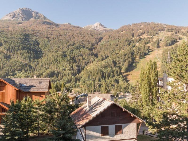 Apartment (4 Adults) image 4