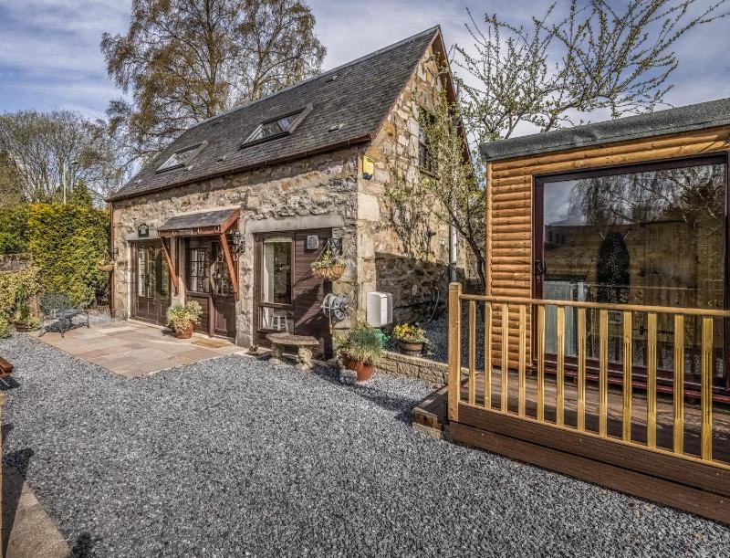 Cottage image 4