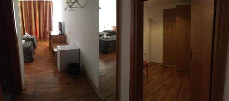 Family Room image 4