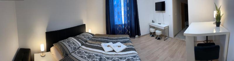 Deluxe Double Room image 2