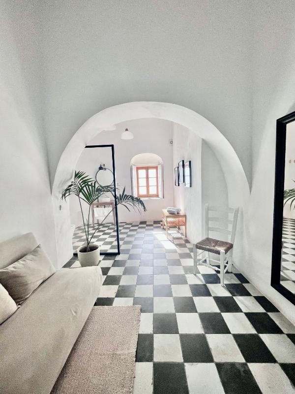 Deluxe Double Room with Bath image 1