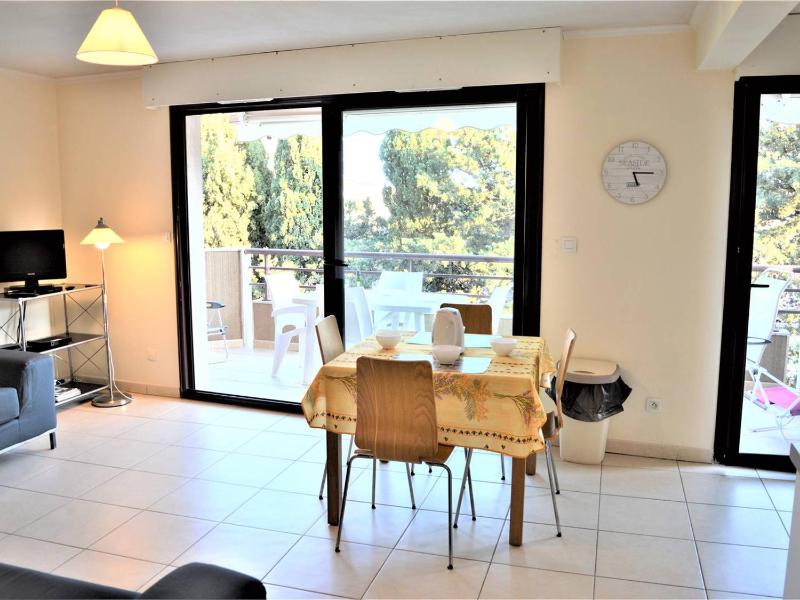 Appartement T3 lumineux avec terrasse climatisation garage et Wifi à 2 pas des plages - Cavalaire - FR-1-226B-34 - image 1
