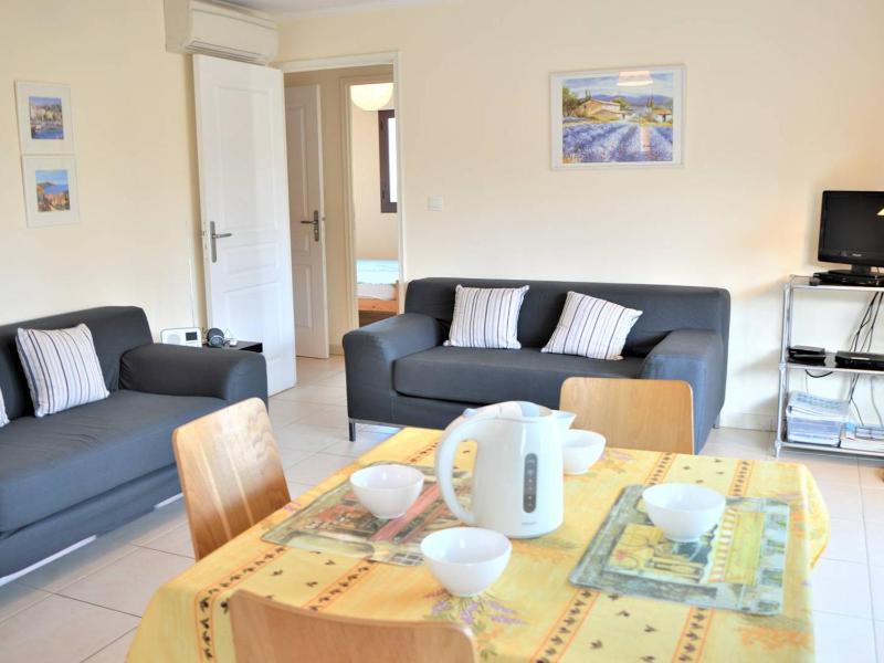 Appartement T3 lumineux avec terrasse climatisation garage et Wifi à 2 pas des plages - Cavalaire - FR-1-226B-34 - image 10