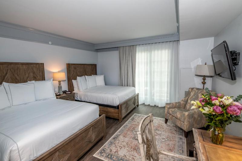 Standard Double Room image 4