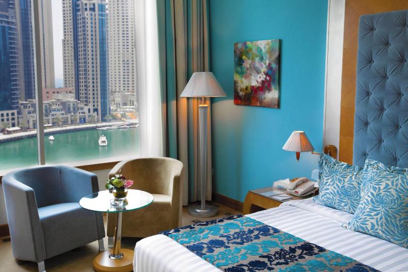 Deluxe Double Room Marina View - Includes 20% Off in Captain’s Table & Nell Gwynne image 4