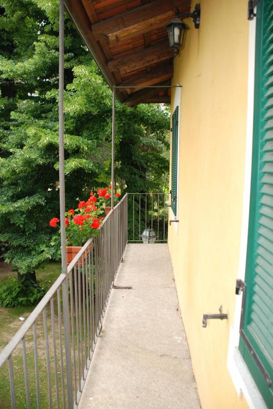 Large Double Room with Garden View image 3