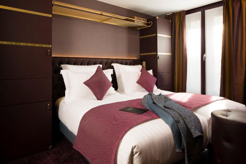 Twin Room image 1