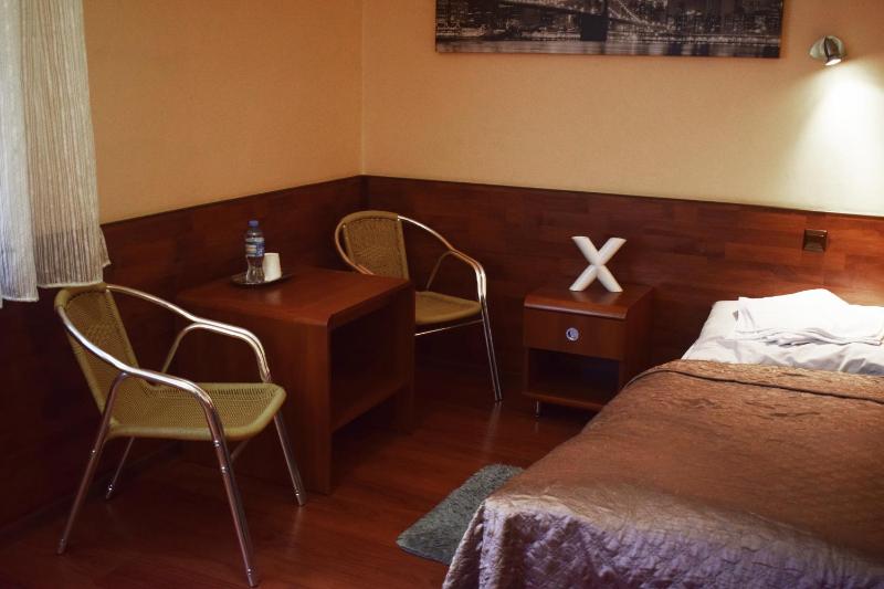 Single Room image 4