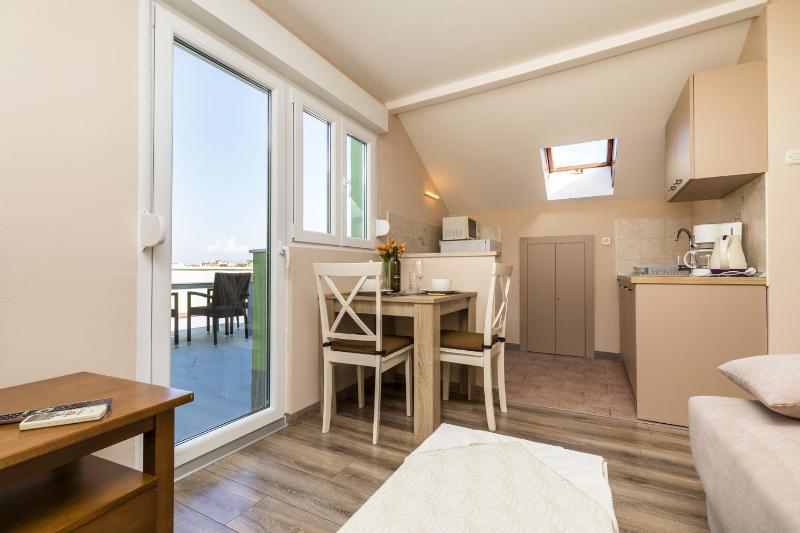 Rooms with a parking space Mali Losinj (Losinj) - 9681 - image 23