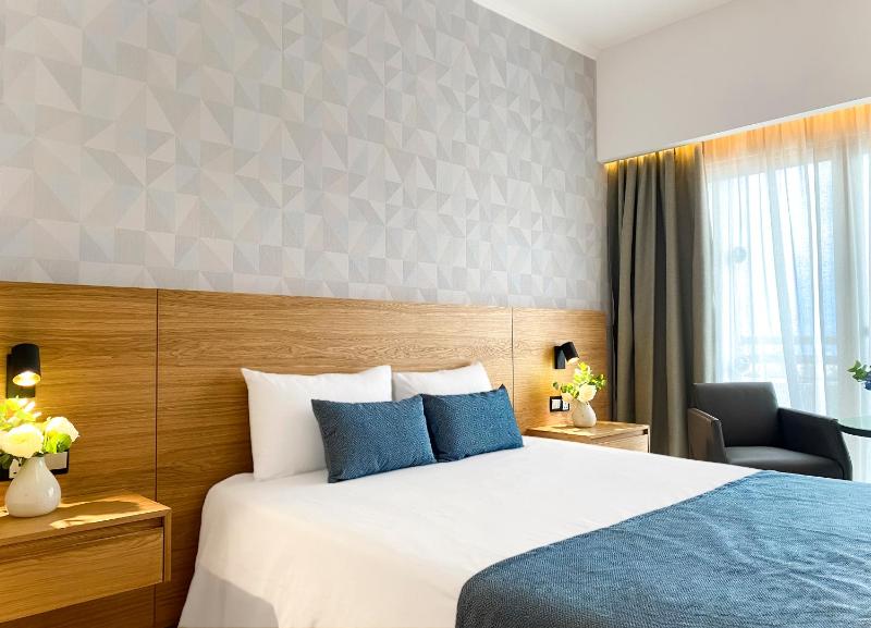 Executive Double or Twin Room image 3