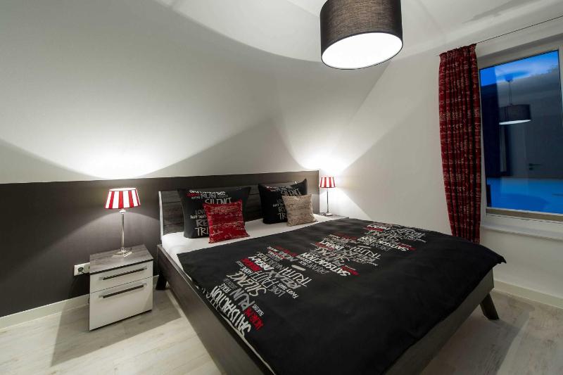 Three-Bedroom House image 2
