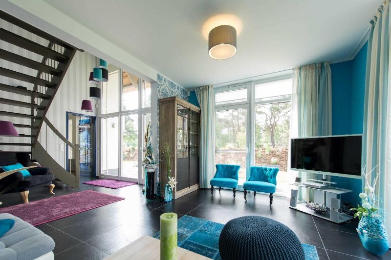 Three-Bedroom House image 1