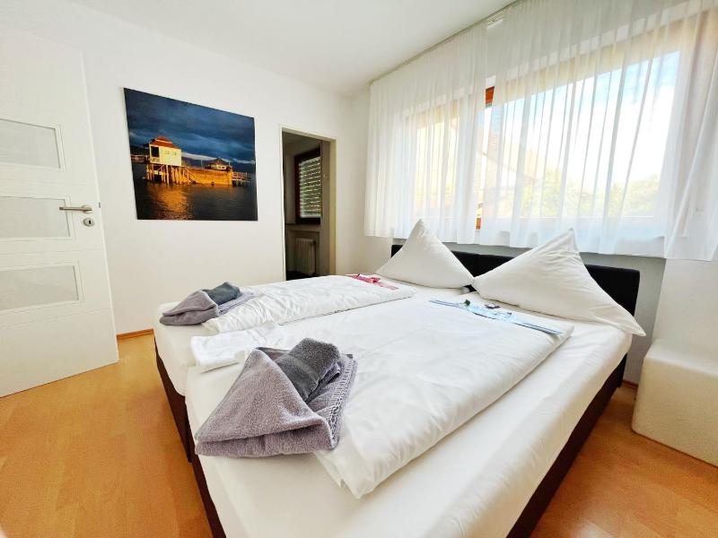 Three-Bedroom Apartment image 4