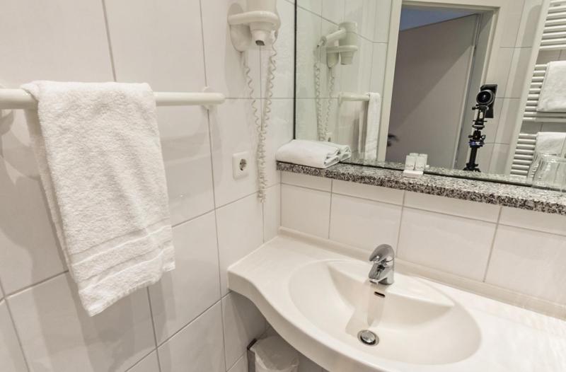Double or Twin Room image 1