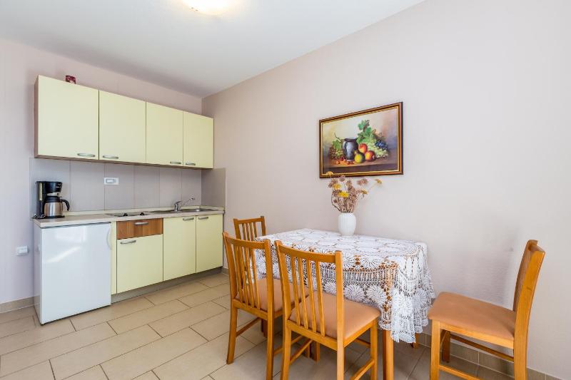 Apartman Ana - image 40