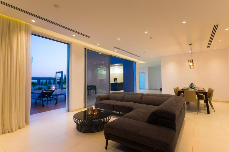 Cove Seaview Villas - Neptune - image 3