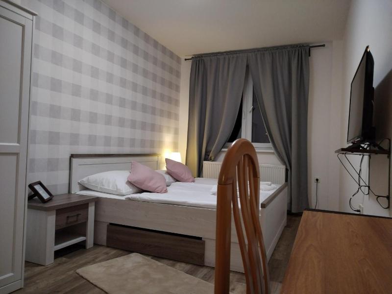 Superior Double Room image 4