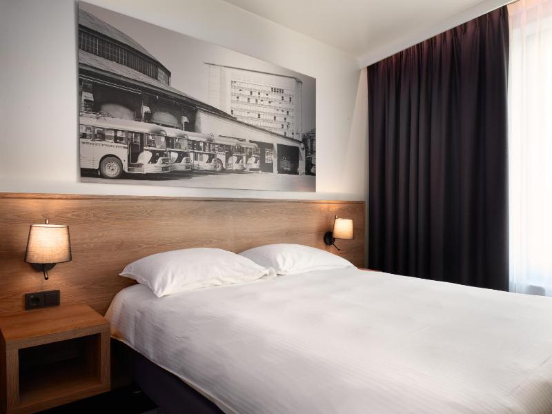 Standard Double Room image 1