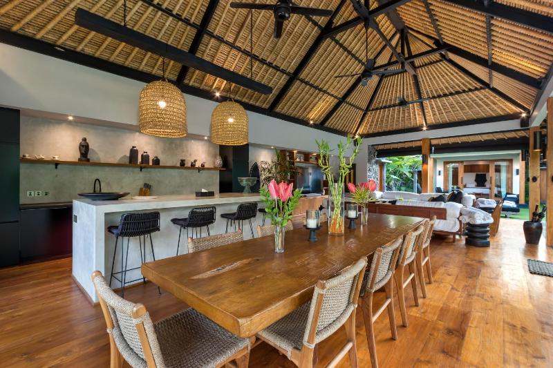 Villa Wolfe by Villa Finder - image 25