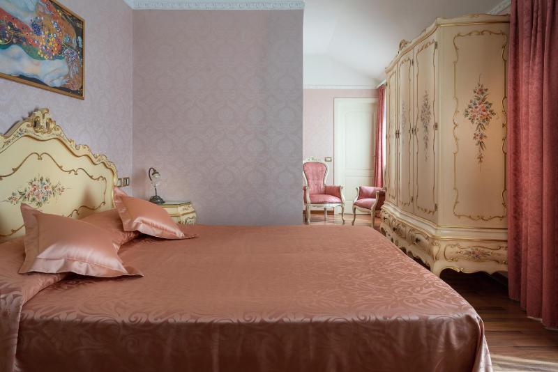 Hotel President - image 4