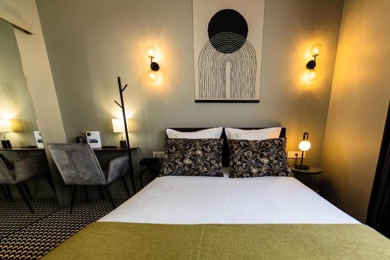 Double Room image 1