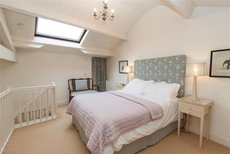 The Coach House - image 10