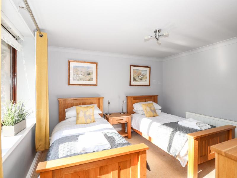 Spring Cottage - image 14