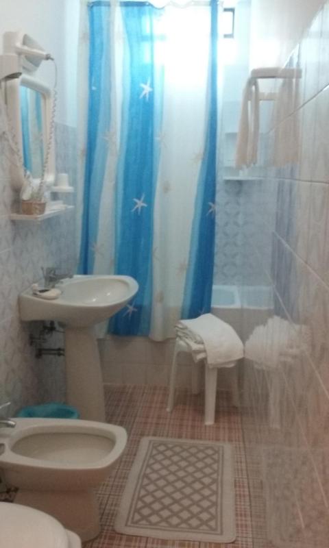 Quadruple Room with View image 2
