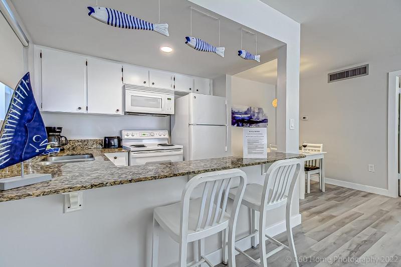One-Bedroom Apartment image 4
