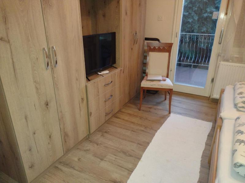 Double or Twin Room image 1