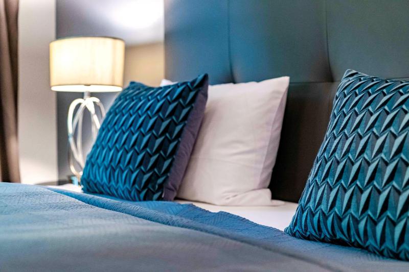 Deluxe Double or Twin Room image 3
