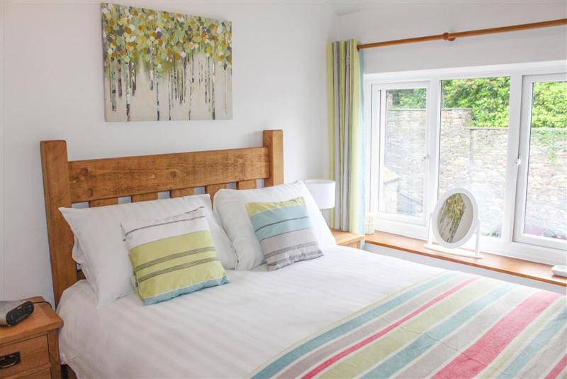 Four Seasons Cottage - image 11