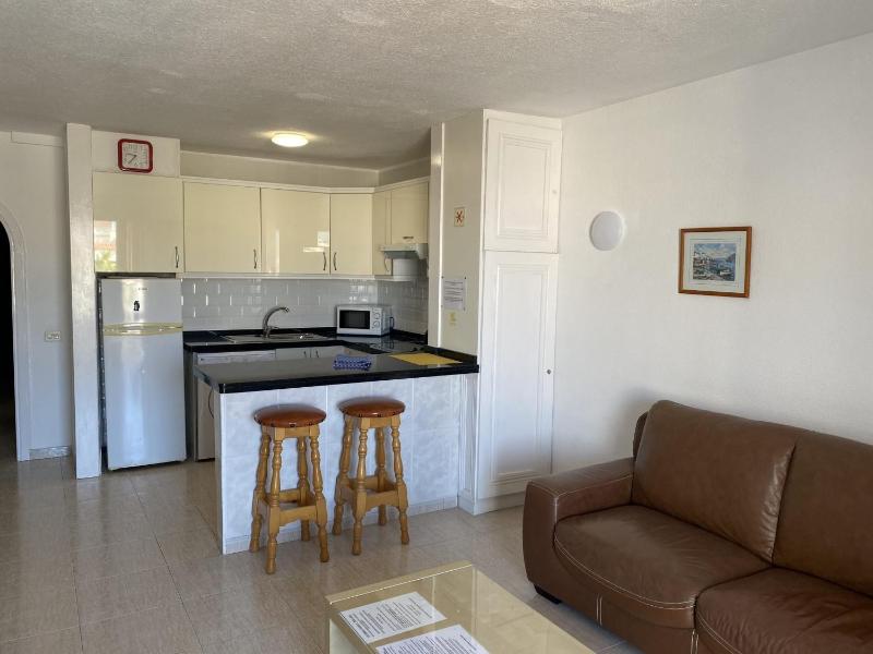 Self Catering Lovely ground floor 1 bed Apartment 5A1 Los Cristianos Tenerife - image 41