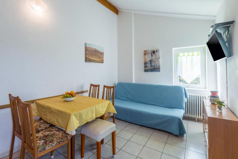 Two-Bedroom Apartment with Terrace and Sea View image 1